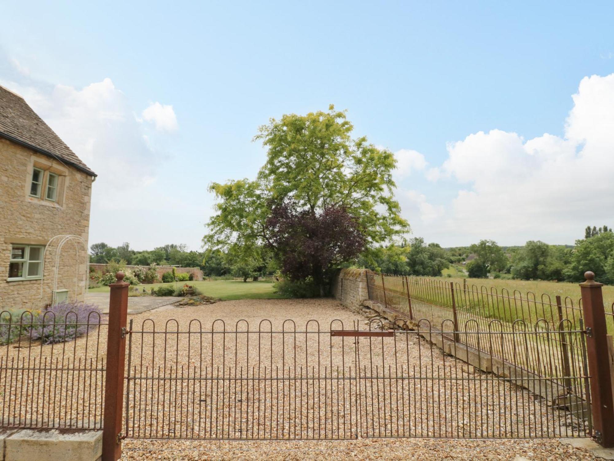 Villa Glapthorn Manor à Peterborough Extérieur photo